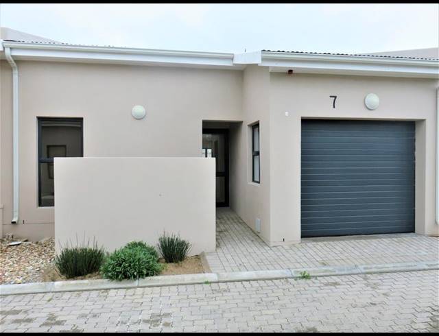 2 BEDROOM APARTMENT FOR SALE IN VELDDRIF